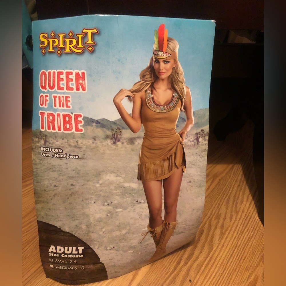 Sexy Queen of the Tribe Costume for Halloween w/headband+ necklace. Size Small